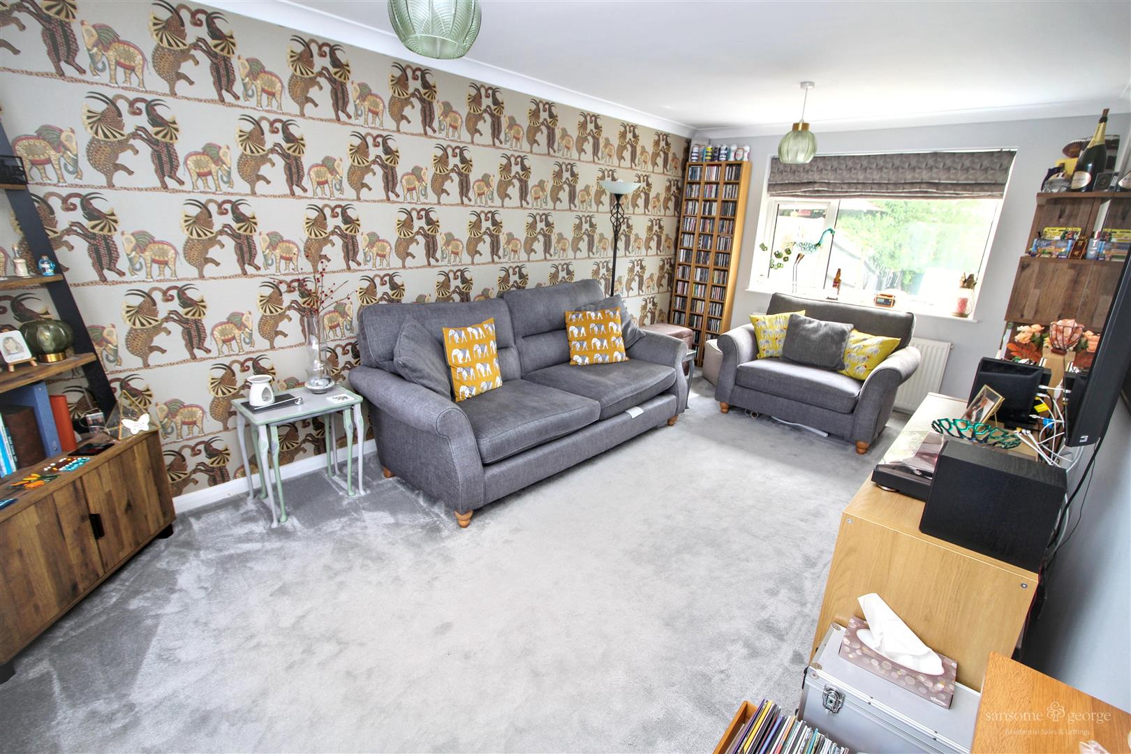 Hugh Fraser Drive, Tilehurst, Reading
